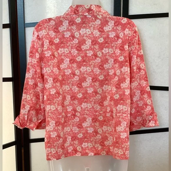 Emma James 3/4 Sleeve Pink Floral Print Button Up Blouse - lightweight Size 12 - Picture 2 of 8